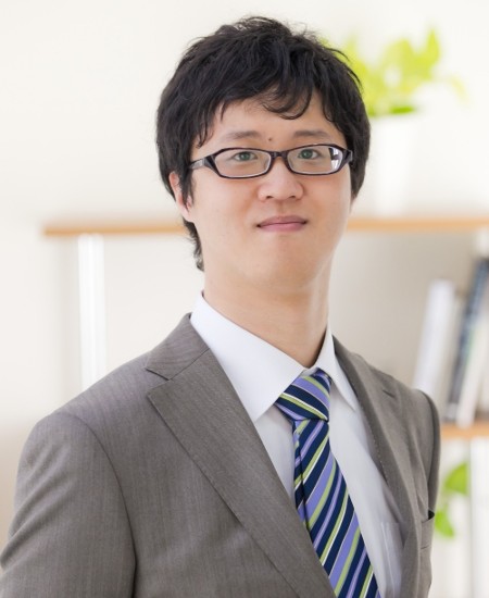 伊本貴士