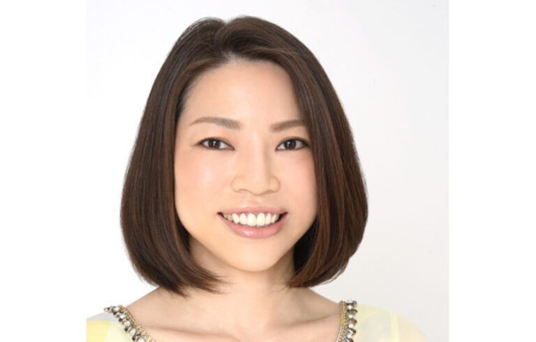 塚越友子
