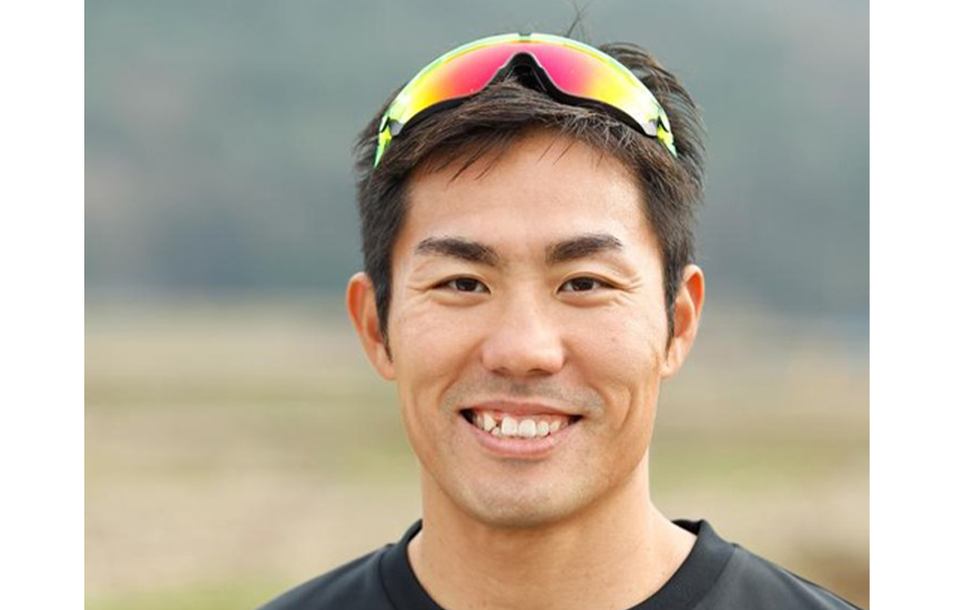 山本良介