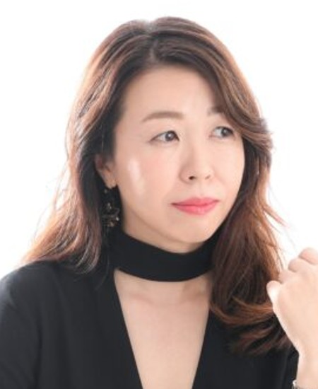 長谷川朋子