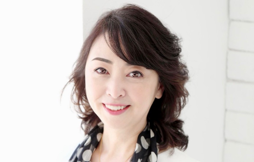 牛窪万里子