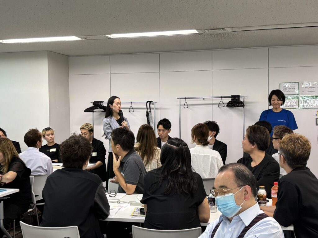 コミュニケーションスキルを学ぶANA Study Fly研修風景３