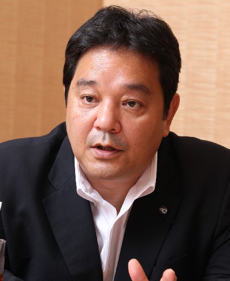 鈴木哲夫